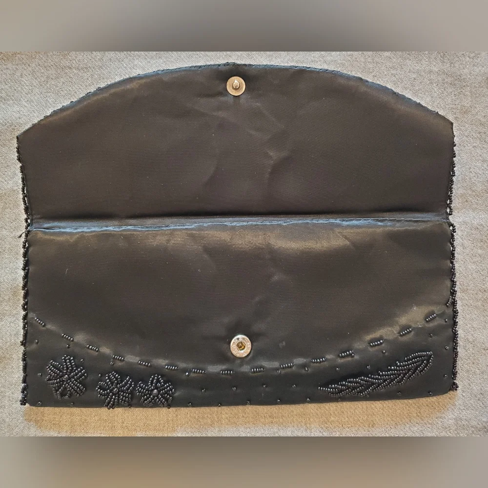 Vintage Beaded Clutch - Picture 3 of 4